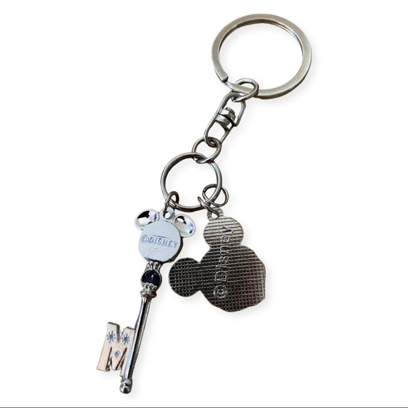 Mickey, Minnie.Goofy,Donald,Daisy keychains - Picture 2 of 2